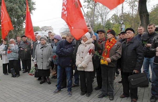 Воронеж. Памяти героев верны!