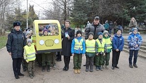 Севастопольский «шагающий автобус» возглавил детский омбудсмен