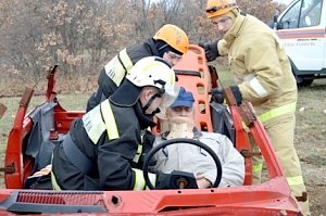 Учения МЧС: ликвидация чрезвычайных ситуаций, связанных со снежными заторами на трассах