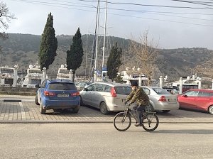 В Балаклаве автомобилисты не имеют возможность оплатить парковку на улице Калича и площади 1-го Мая