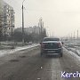 Центральные дороги Керчи посыпали песчаной смесью и асфальтной крошкой