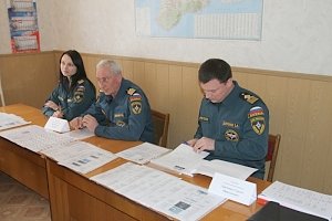 Специалисты Центра ГИМС приняли первый в 2018 году экзамен у будущих судоводителей