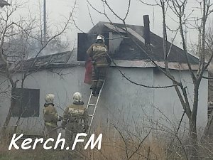 На Цементной Слободке в Керчи горел дом