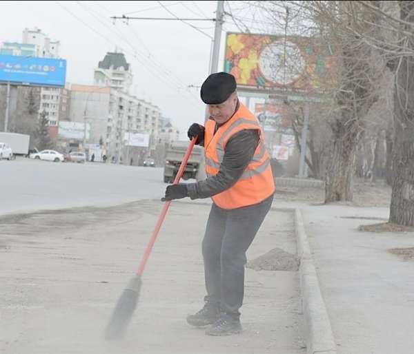 Анатолий Локоть принял участие в общегородском субботнике