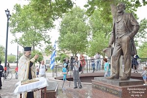 Памятник евпаторийскому городскому голове Мамуне открылся в курортном городе