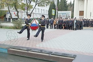 Севастопольские полицейские почтили память сотрудников органов внутренних дел, погибших при исполнении служебного долга