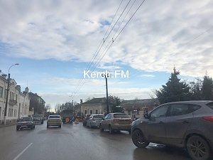 В Керчи на Свердлова-Айвазовского разрыли дорогу