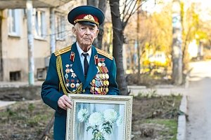 Солдат Победы: 93-летний ветеран НКВД из Крыма планирует издать художественный альбом и написать мемуары