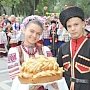 Чемпионат по рубке шашкой, выставка мастеров и конкурс «Казачья кухня» ждут гостей фестиваля «Крымские тулумбасы»