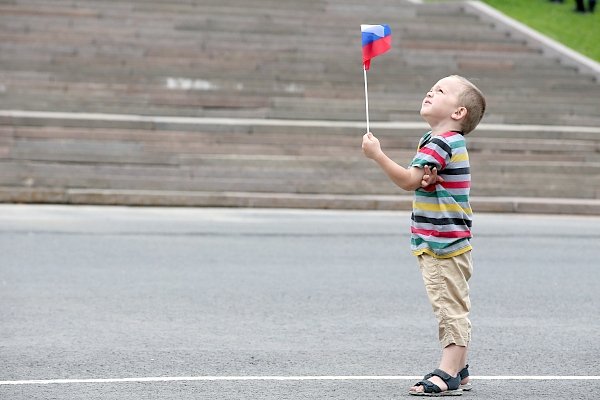 Более 70% россиян считают, что интересы властей и общества не совпадают