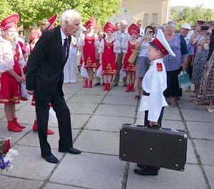 Севастопольские полицейские посетили творческий вечер Народного артиста СССР Василия Ланового