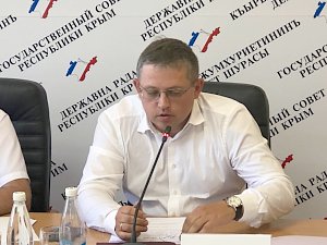 Профильный Комитет обсудил готовность школ к новому учебному году