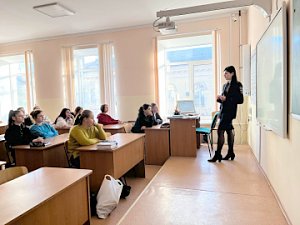 В Севастополе полицейские продолжают проводить антинаркотические мероприятия с молодёжью